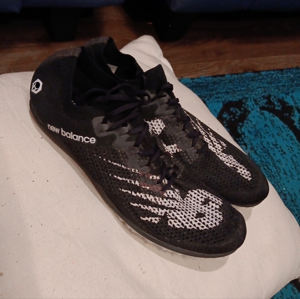 New Balance Black and White Athletic Shoes Racing Track Size 7